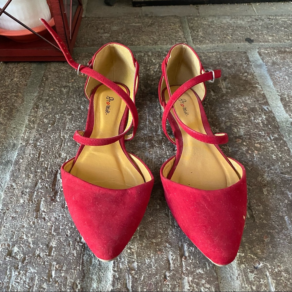 Red Pointed Flats